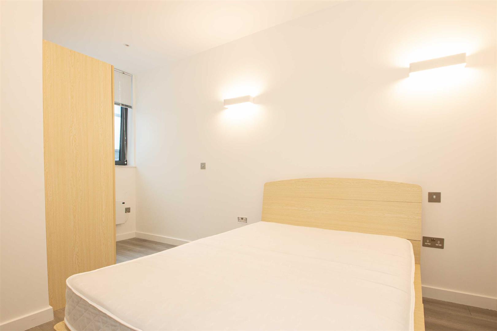 2 Foxhunter Drive, Linford Wood, Milton Keynes